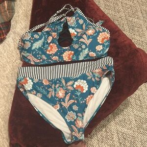 Cupshe bikini size XL